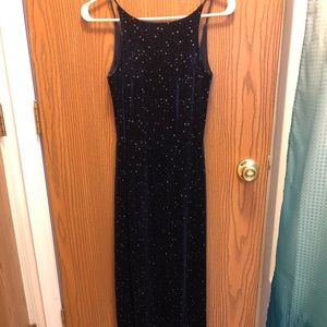 Dave and Johnny ankle length formal dress